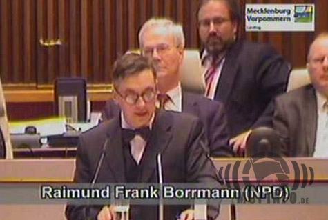 Borrmann am Rednerpult des Landtags | Screenshot der übertragenen Plenardebatte | Quelle: Landtag Mecklenburg-Vorpommern Borrmann am Rednerpult des Landtags | Screenshot der übertragenen Plenardebatte | Quelle: Landtag Mecklenburg-Vorpommern
